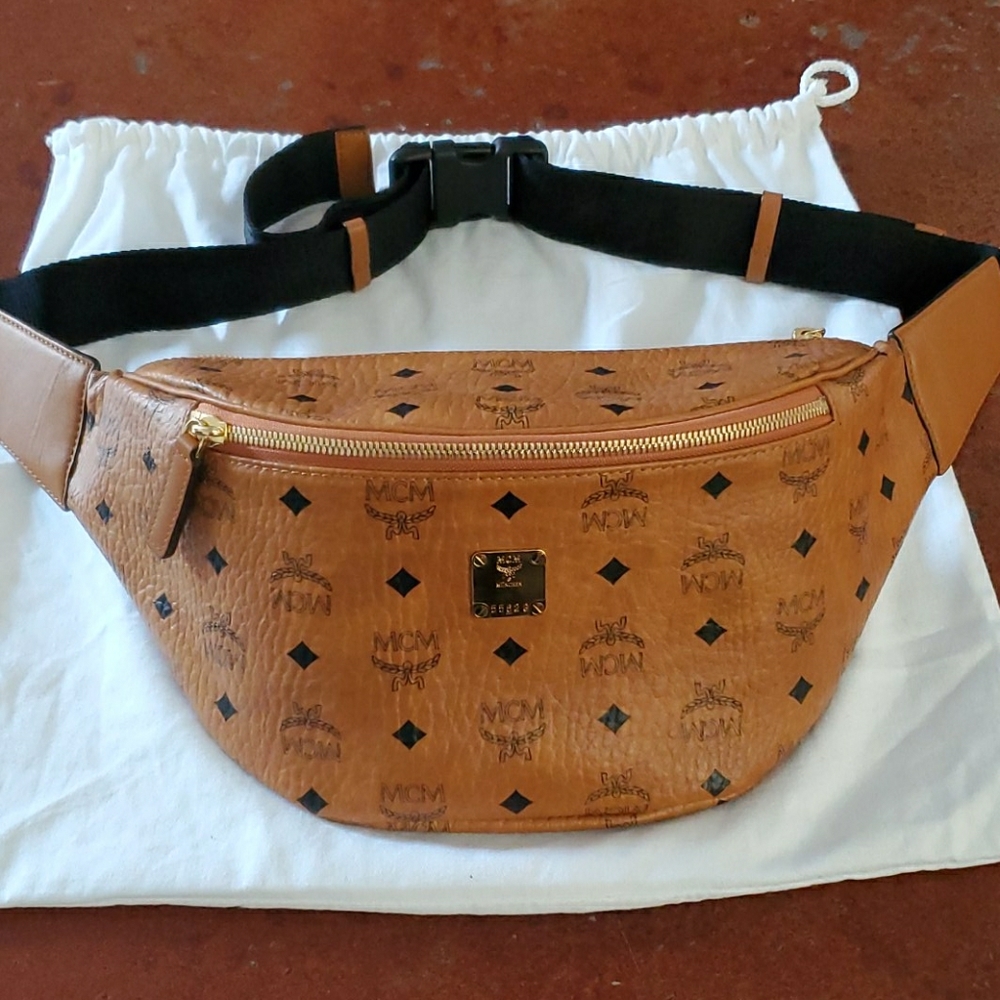 MCM MEDIUM BELT BAG 😍 (PRISTINE CONDITION)